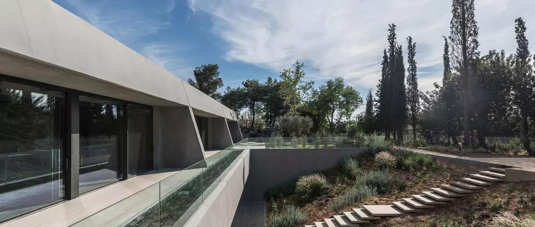 Na co architekt–projektant powinien zwrócić szczególną uwagę przy wyborze farby proszkowej?