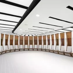 Panele świetlne w szatniach stadionu Wembley