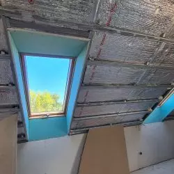 Izolacja poddasza w Nadarzynie materiałem Aluthermo® QUATTRO