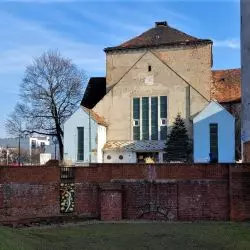 Dawna synagoga w Poznaniu, róg ulic Wronieckiej i Stawnej, stan z początku 2023 roku