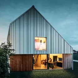 Otwarci na przestrzeń – dom autorstwa projekt_DwA pracownia architektoniczna