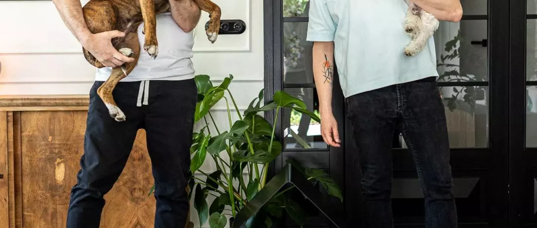 „Dobry design i asortyment dla zwierzaków idą w parze”. Rozmawiamy z Dawidem Gulczyńskim z Hau’s Dog.