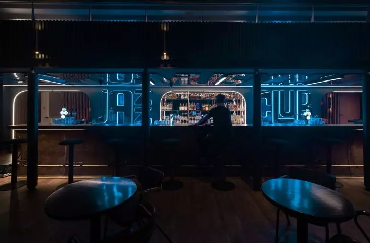 Deep blue and respect for the past - a project by the mode:lina studio