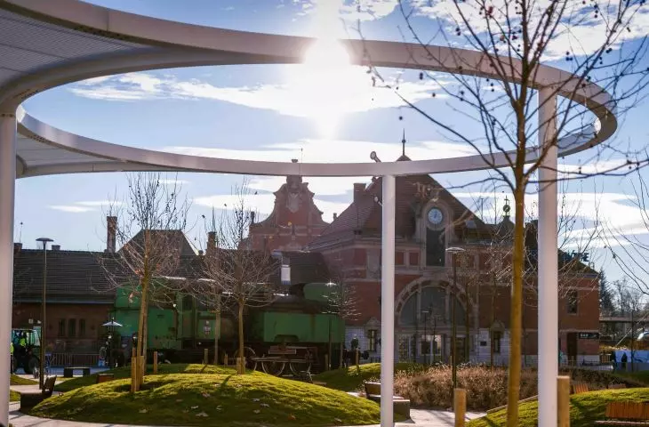 After several years, a competition project in Opole has been realized. Kora Square underwent a metamorphosis