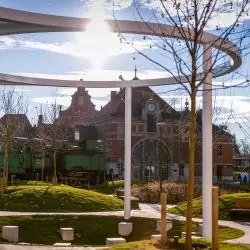 w Opolu zakończono prace nad realizacją placu przed dworcem