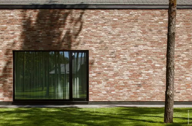 Glazed link - a house among the trees Exterio
