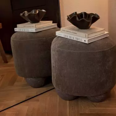 Pufa to uniwersalny mebel, który sprawdzi się w wielu pomieszczeniach