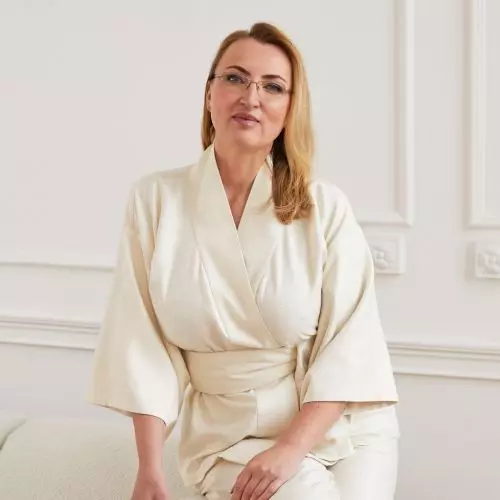 „Dom odbieram wszystkimi zmysłami”. Katarzyna Kraszewska w cyklu „10 pytań do architekta wnętrz”