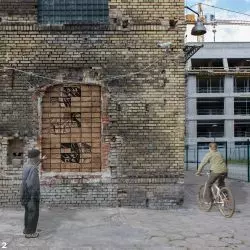 „Detale Dolnego Miasta. Publiczne archiwum śladów”