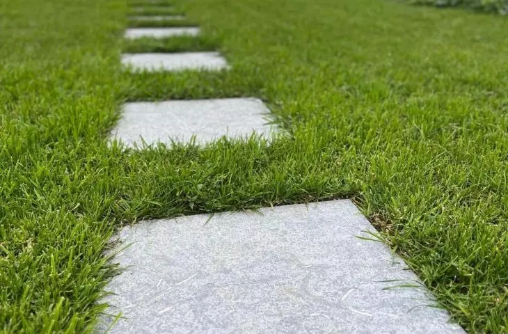 4 sposoby na metamorfozę ogrodu za pomocą kamienia naturalnego