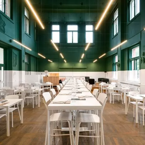 Restauracja Aula w dawnym szpitalu kolejowym – TTA STUDIO