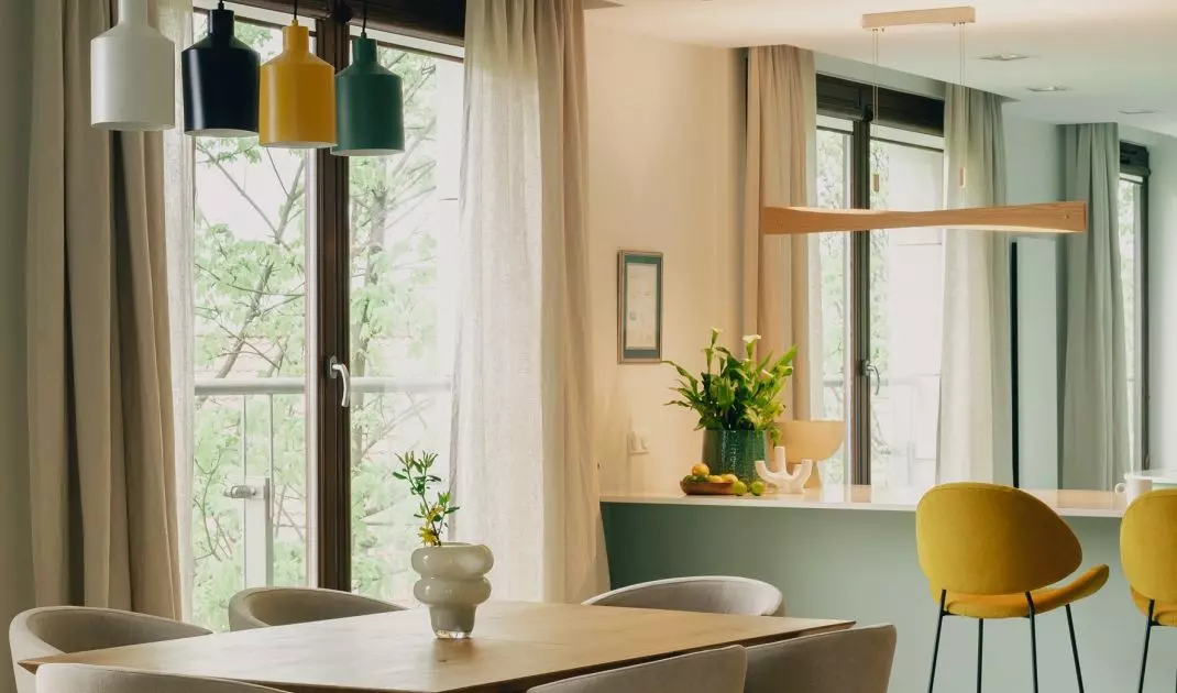 The kitchen and dining room of a Warsaw apartment