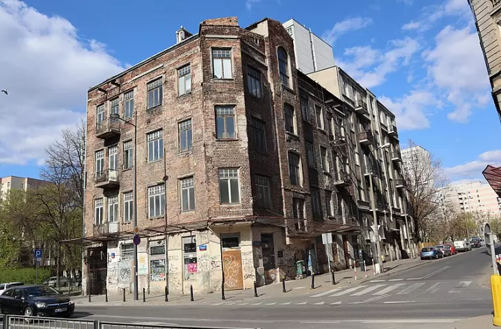 Warsaw sells off plots of land, though TBS has nowhere to build
