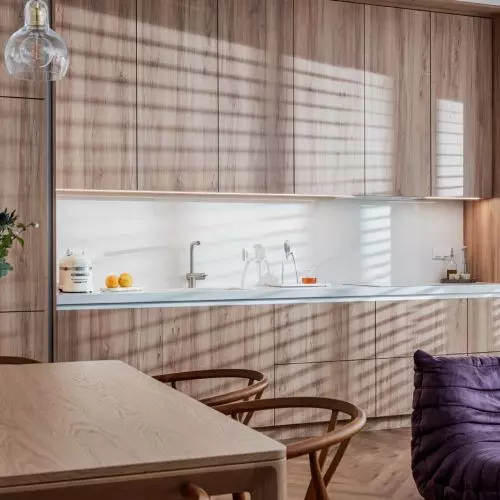Kultowa sofa i duński design. Strefa dzienna mieszkania w centrum Warszawy