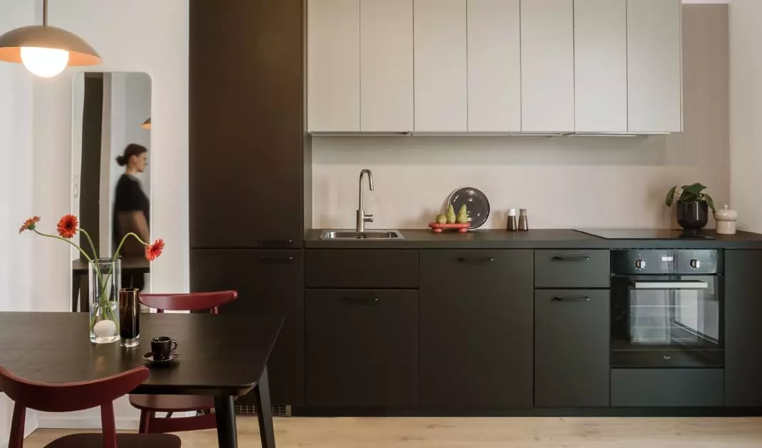 Bachelor apartment for long-term lease