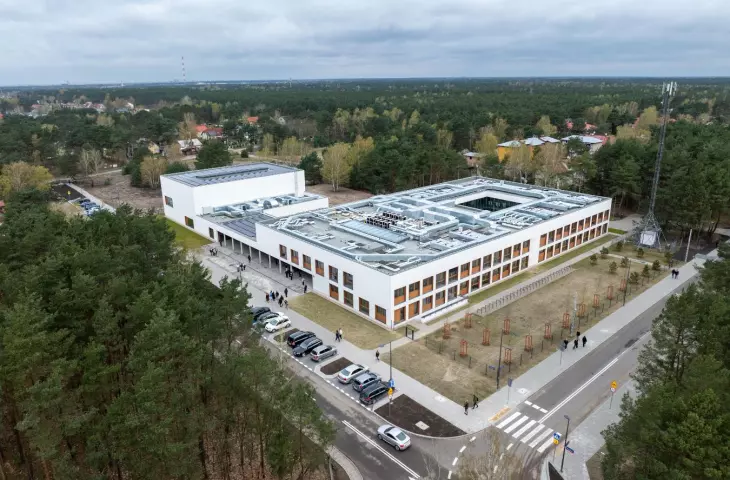 Modern high school open to students