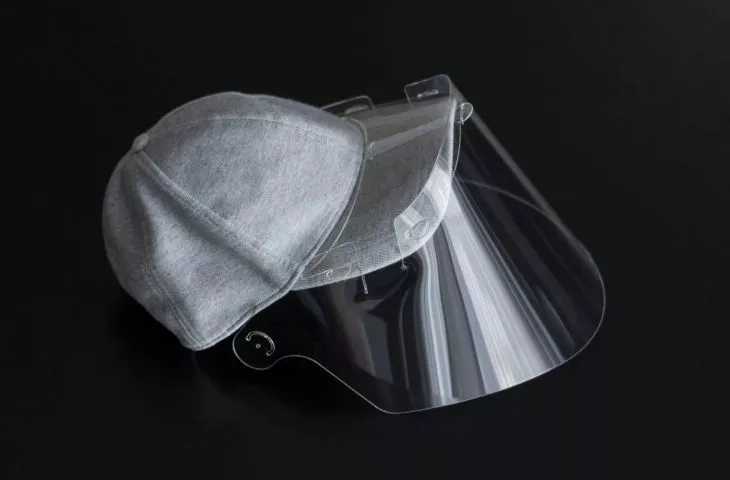 How to make a protective visor?