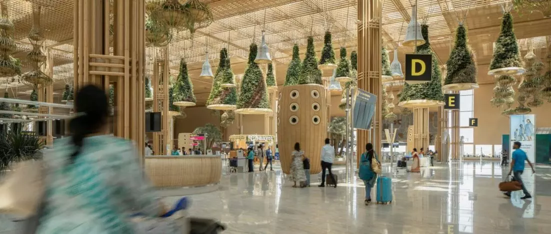 Indyjski przepych na lotnisku. Terminal w Bengaluru projektu Skidmore, Owens & Merrill