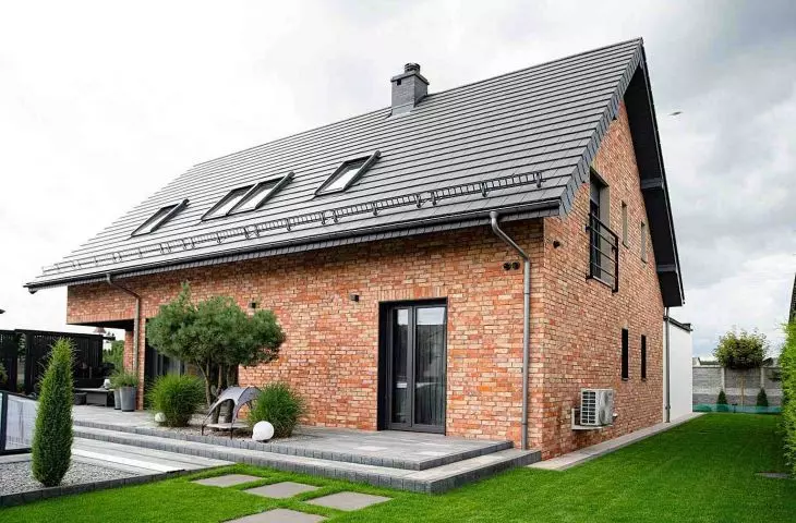 Tile Express - Brick From the Old Days: Eco-friendly Facades with Historic Flair