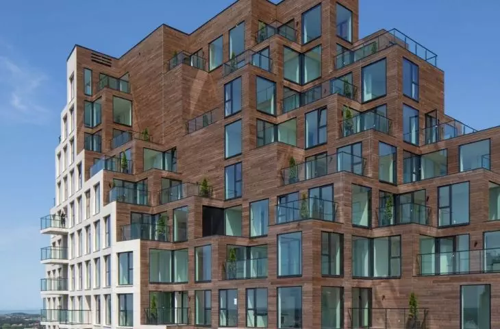 KompexMarket: natural wood in modern architectural design