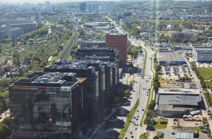 Grunwaldzka Avenue in Gdansk Oliwa, view from the terrace of the Olivia Star building