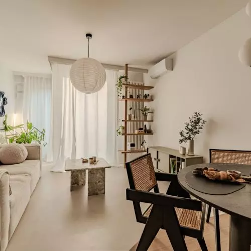 Jak mieszka architektka Maja Śmichura z pracowni Deer Design? Wnętrze łączy klimat duńskiego hygge z japandi