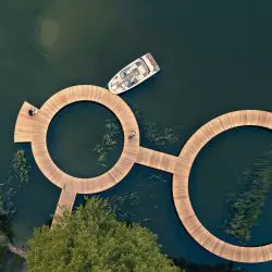 promenada nad Jeziorem Słupeckim projektu Pawła Grobelnego