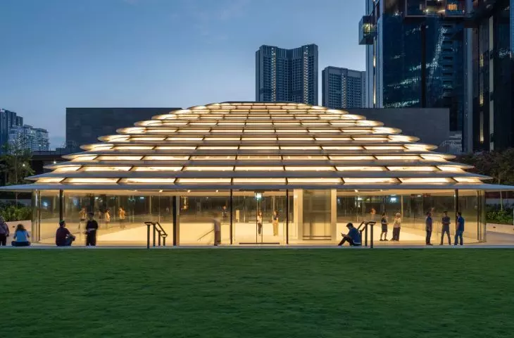 Apple Store w sercu Kuala Lumpur: architektoniczna perełka od Fostera