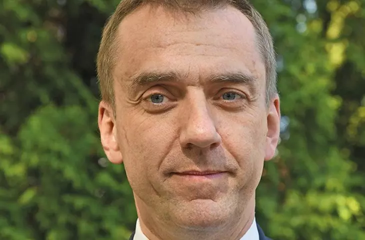 Jak zaprojektować efektywny transport w mieście? – rozmowa z prof. Andrzejem Szaratą