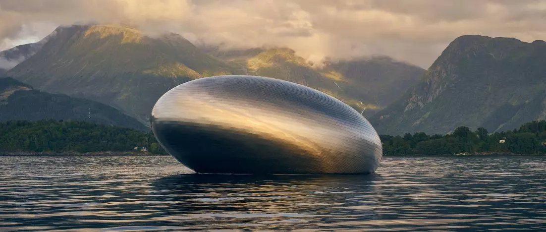 Salmon Eye: floating small architecture in Norway