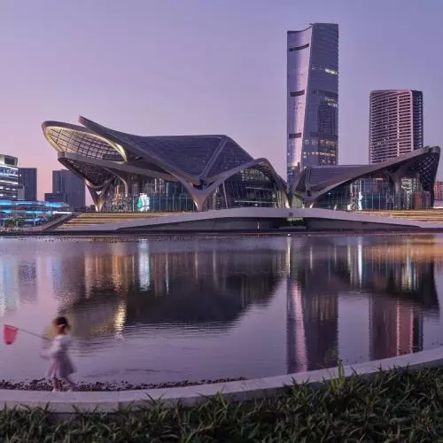 Symbolism of flight melted in building. Architectural biomimeticism of the Zhuhai Municipal Art Center