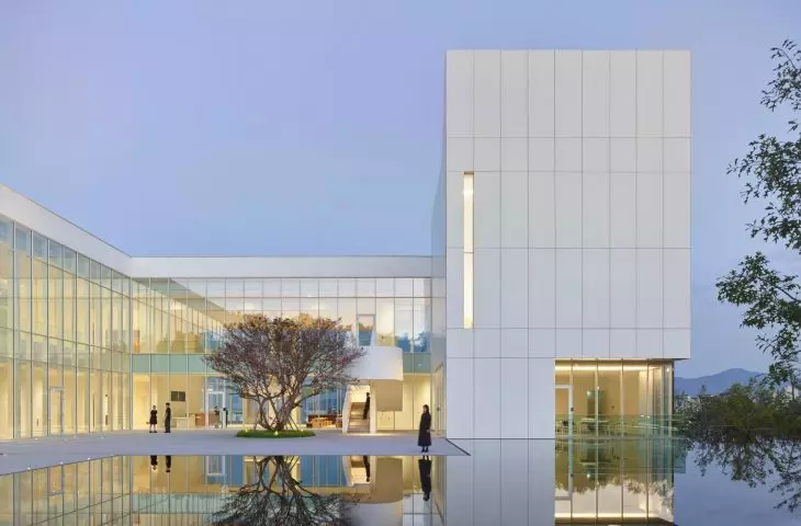 Geometrii dialog z naturą – Muzeum Sztuki Sorol i Meier Partners inspirowane konfucjanizmem