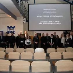 Laureaci, promotorzy i organizatorzy 24. edycji konkursu Architektura Betonowa