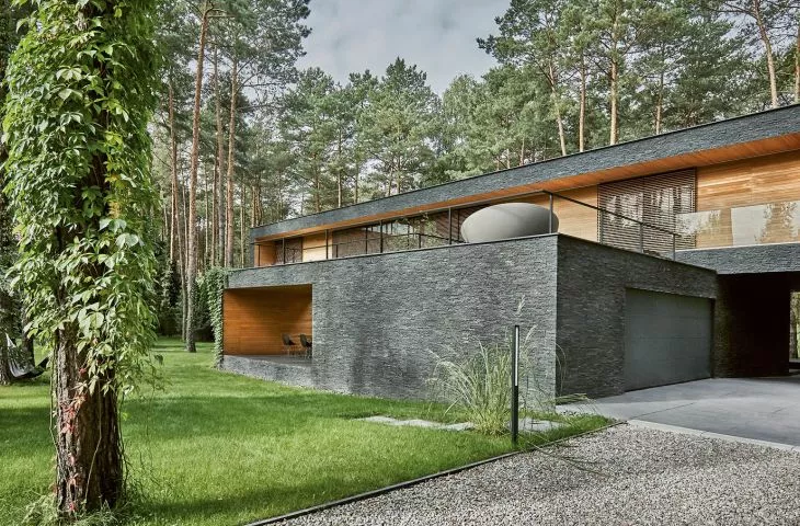 Nie boimy się czarnego domu. Architekci z 81.WAW.PL o dialogu z inwestorem