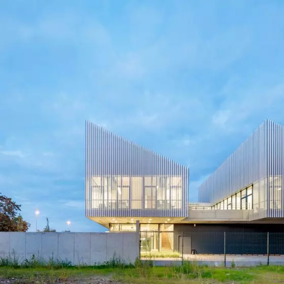 V miejsce, proj.: Orłowski Szymański Architekci