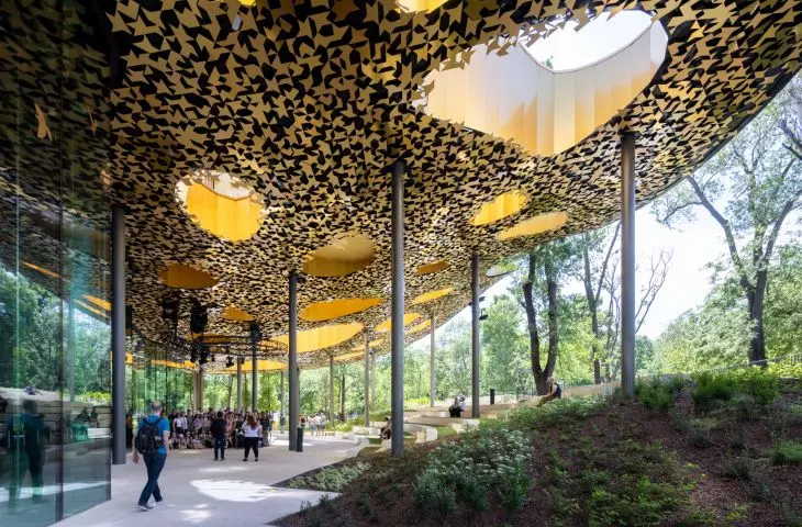 Dom Muzyki Węgierskiej – muzeum przyszłości. Architektura empiryczna zrośnięta z ekosystemem