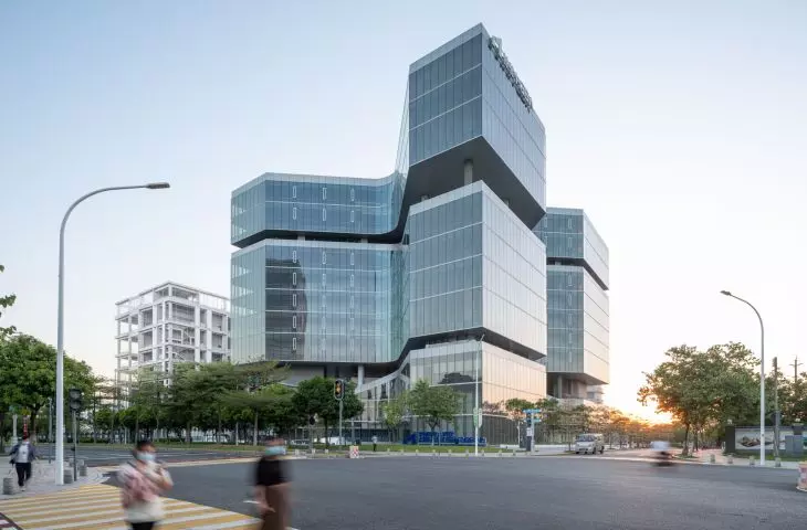 Centrum innowacji jak chińska kwatera X-Men. Biomedyczny high-tech w Guangzhou od HENN