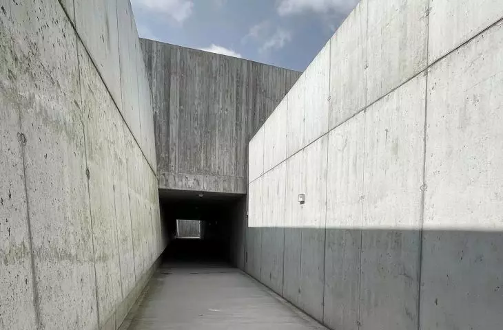 Jak w bryle zamknąć przeszywającą ciszę? Kozień Architekci… egzamin z wrażliwości