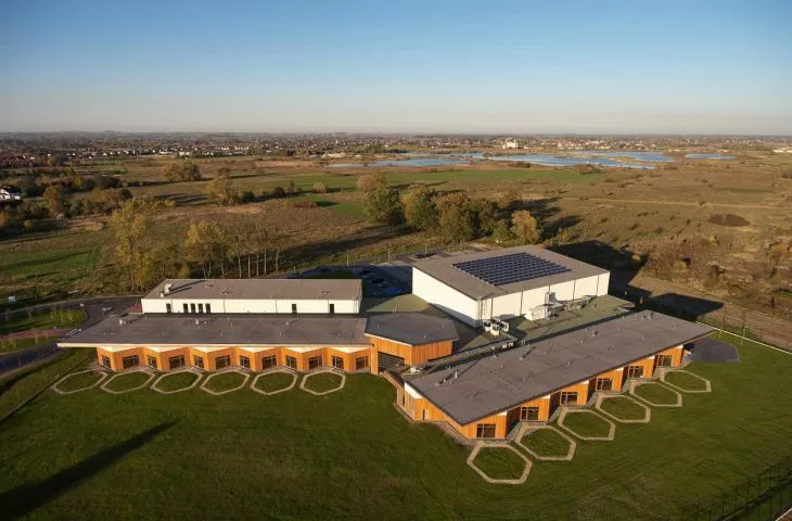 School like a honeycomb from Konior Studio