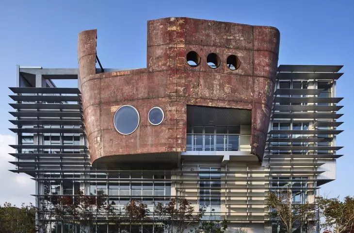 Arka Noego z upcyklingu – steampunkowa architektura sakralna w Korei Południowej