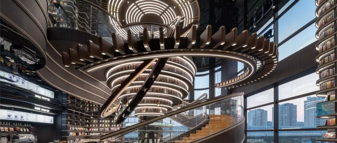 Interior as if from sci-fi movies - Zhongshuge futuristic bookstore in China