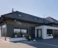 Nowoczesny, czyli jaki? Jak współcześnie postrzegamy rolę dachu w architekturze domu