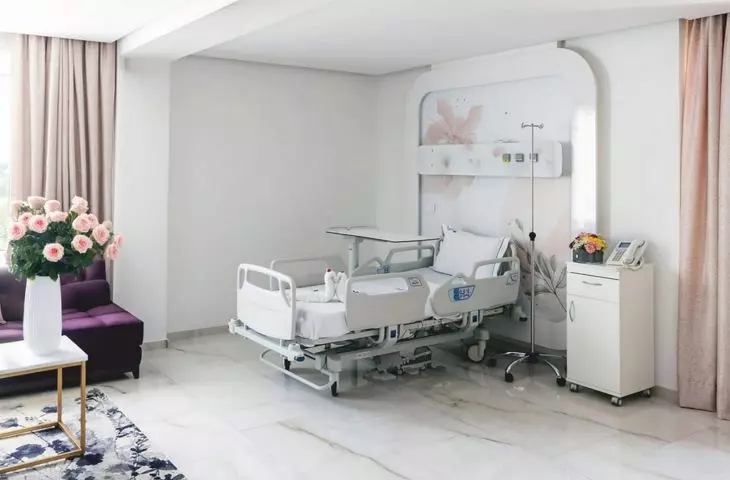 Panele nadłóż­kowe INMED – najwyższe standardy, zwiększony komfort pacjentów