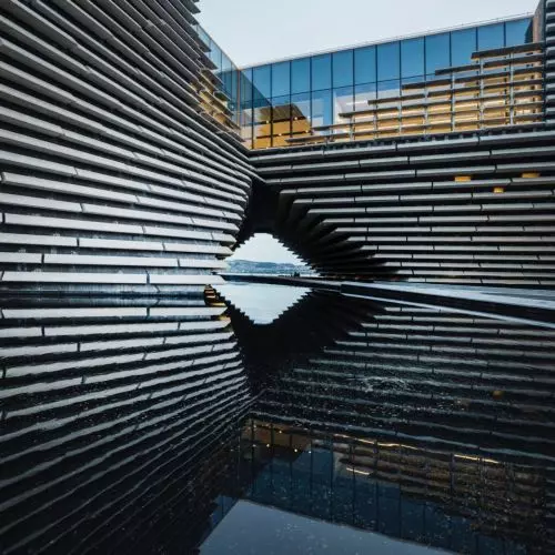 V&A Dundee – muzeum inspirowane klifami Szkocji od biura Kengo Kuma & Associates