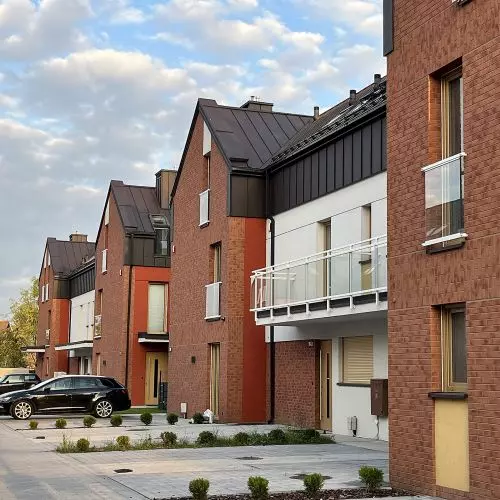 Flexible façade solutions for large developments and intimate projects