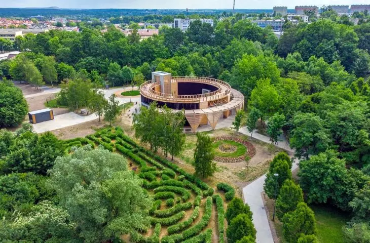 Wyróżnienie w kategorii Nowo wykreowana przestrzeń publiczna w zieleni