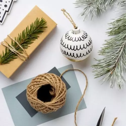 7 DIY Christmas decorations. You'll make these decorations yourself!