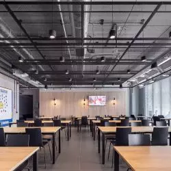 MESH Sonic Element MT posiadają certyfikację C2C na poziomie srebrnym. Płyta jest nie tylko funkcjonalnym elementem architektury, ale także stanowi odważne nawiązanie do surowego, loftowego stylu.