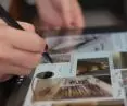 Kasia Antończyk pracuje na laptopie NVIDIA Studio