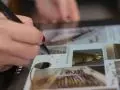 Kasia Antończyk pracuje na laptopie NVIDIA Studio